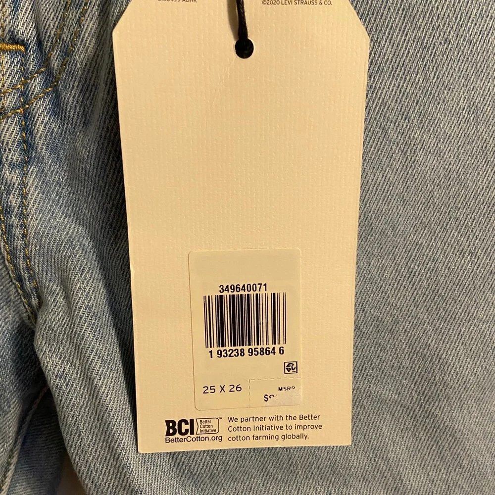 LEVI’S Wedgie Fit Straight Jeans - Picture 6 of 11